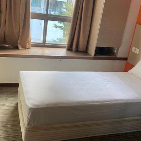 Reddoorz Premium @ Balestier Hotell Singapore Eksteriør bilde
