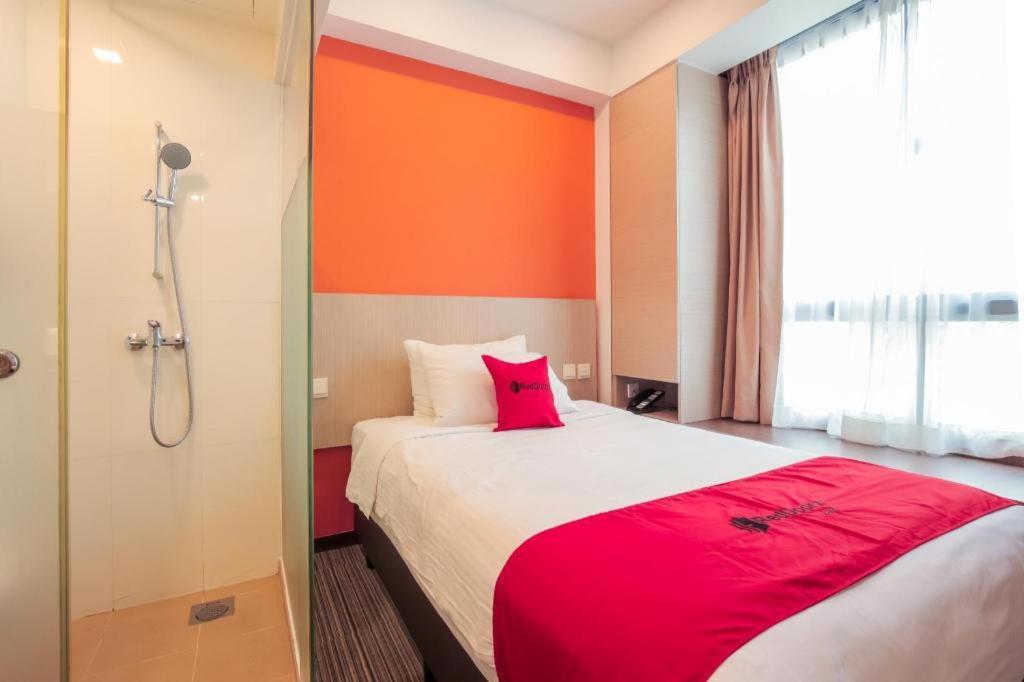 Reddoorz Premium @ Balestier Hotell Singapore Eksteriør bilde