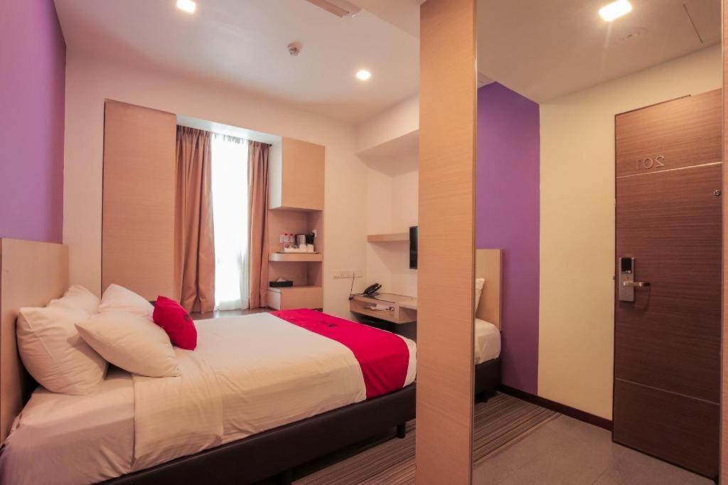 Reddoorz Premium @ Balestier Hotell Singapore Eksteriør bilde