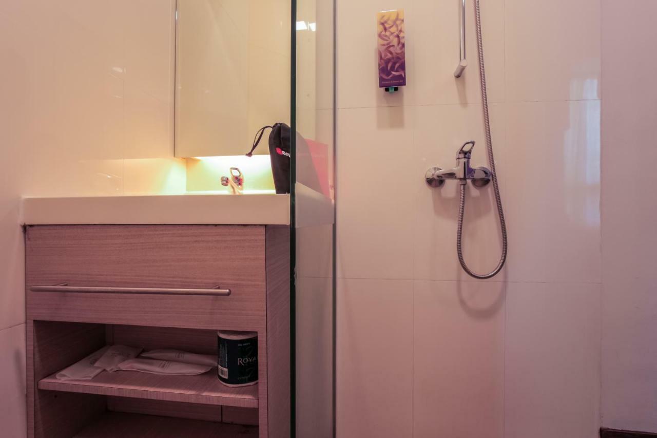 Reddoorz Premium @ Balestier Hotell Singapore Rom bilde